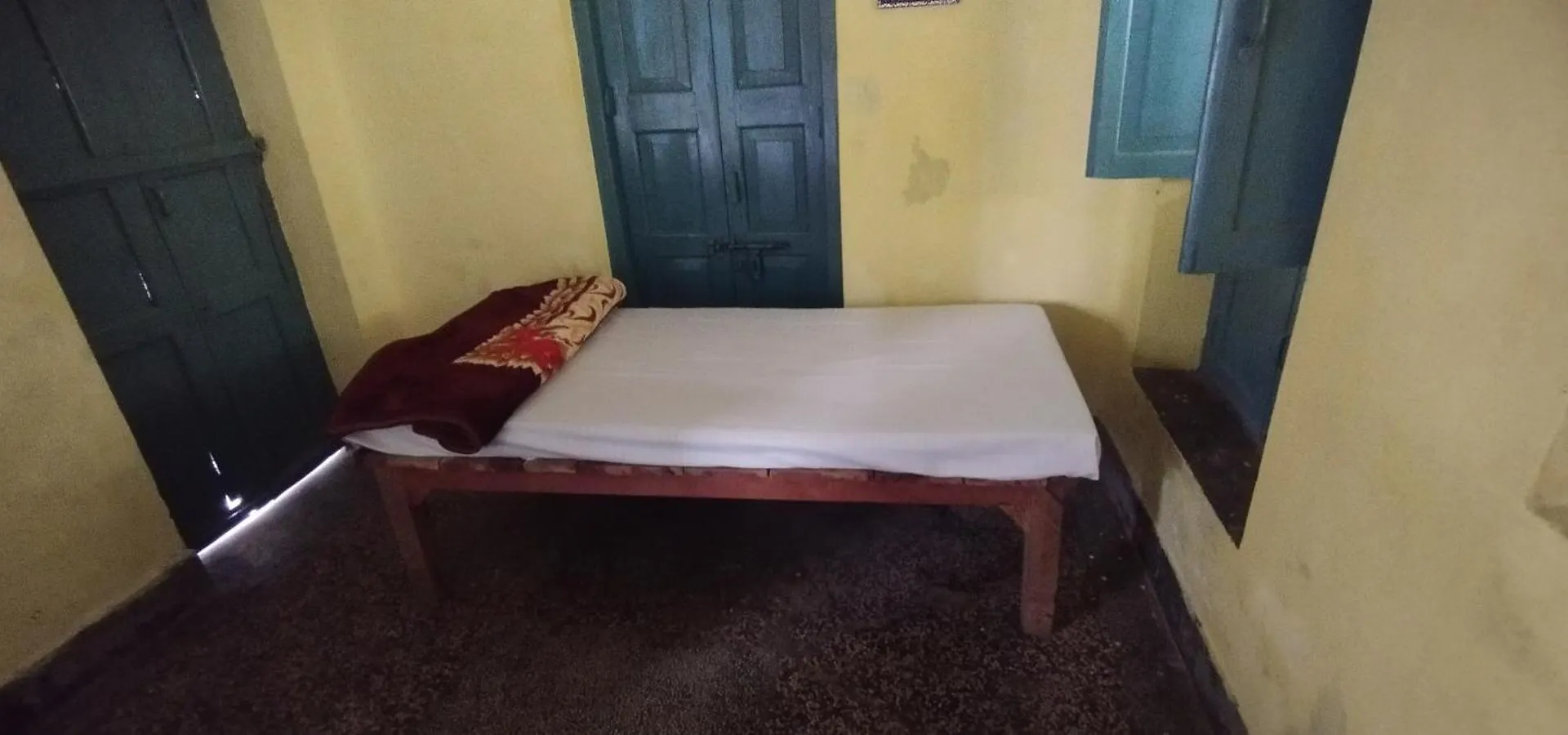 Viswanatham Guest House Varanasi India