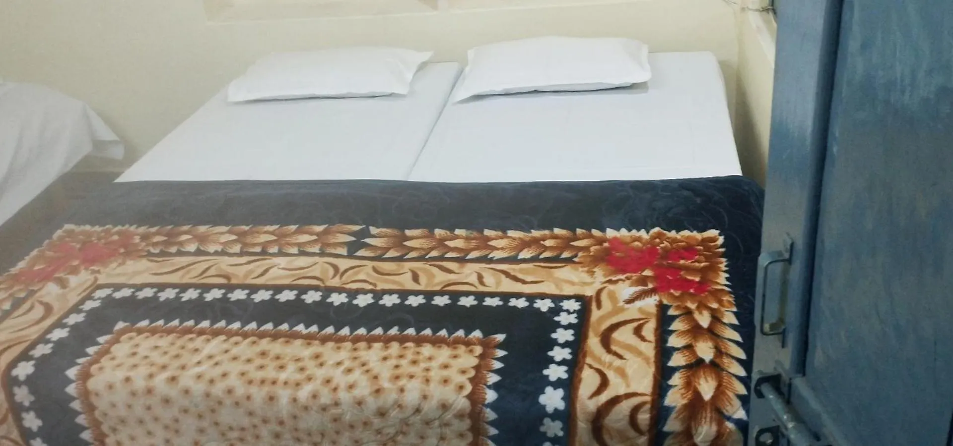 Viswanatham Guest House Varanasi